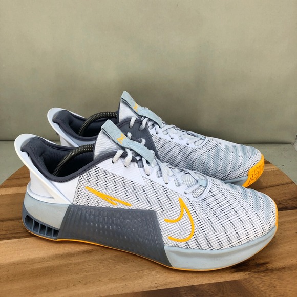 Nike Metcon 9 Flyease Mens Training Shoes Grey Yellow White DZ2615-005 Size 11